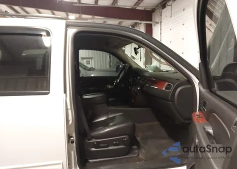 2013 Chevrolet Tahoe Lt z USA, uszkodzony, nr VIN 1GNSKBE08DR216257